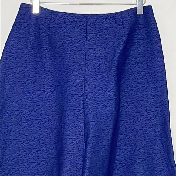 Cabi Textured Tulip Skirt in Patriot Blue - Size 4 - Picture 3 of 8